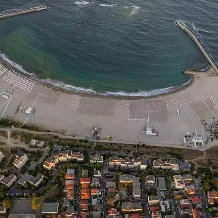 Baby Friendly 2 公寓 康斯坦察