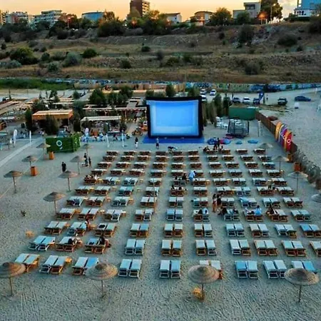 公寓 Baby Friendly 2 康斯坦察